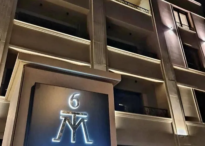 Unique Premium Penthouse With And Gym In Dedinje 公寓 *