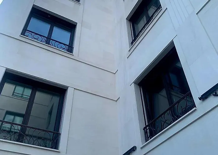 Unique Premium Penthouse With And Gym In Dedinje 公寓