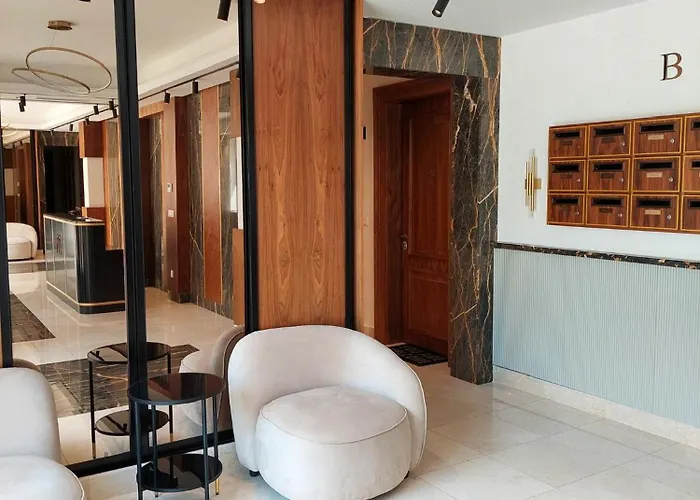 Unique Premium Penthouse With And Gym In Dedinje 公寓 *